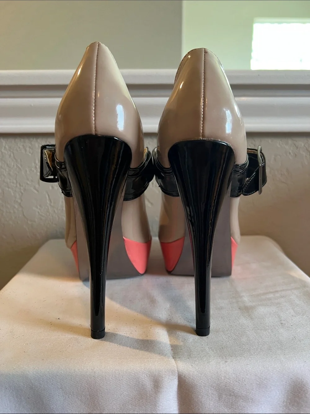 Steve Madden Beige Peep-Toe Platform Sandals with Coral Sole